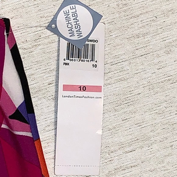 London Times Geo Print Sleeveless Dress - Picture 5 of 6